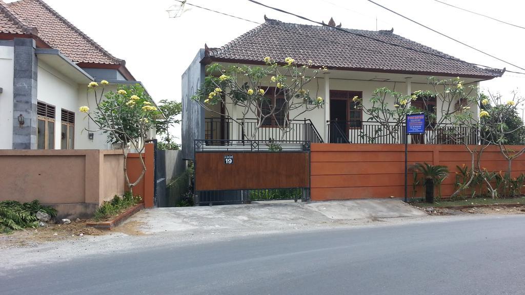 Dstay Kost Bali Jimbaran Zewnętrze zdjęcie